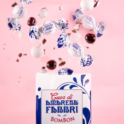 Bonbons chocolat et coeur d'amarena Fabbri